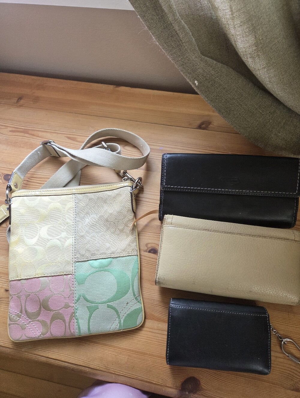 Coach 2000s bundle of 2 wallets - Picture 2 of 6